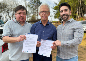 Após anos de ausência de parlamentares, Deputado Estadual Edson Giriboni visita o distrito de Santa Cruz em Itararé-SP