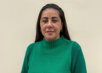 Secretária de Saúde de Itararé, Tais Chagas Felix, durante evento institucional em São Paulo em outubro de 2025