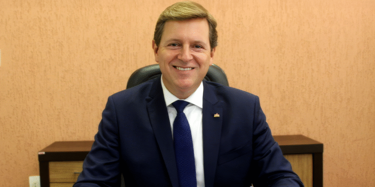 Imagem ilustrativa sobre a investigação da CEI da iluminação pública em Itararé envolvendo contrato da gestão Heliton do Valle.