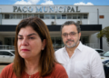 Montagem com duas pessoas em frente ao Paço Municipal de Itapeva, usada na capa da reportagem sobre a cassação do mandato da prefeita e a posse do vice.
